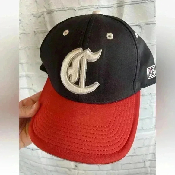 THE GAME PRO STYLE Cincinnati Reds GAMETEK A FLEX  FITTED HAT CAP SIZE M Conrad - Picture 6 of 10